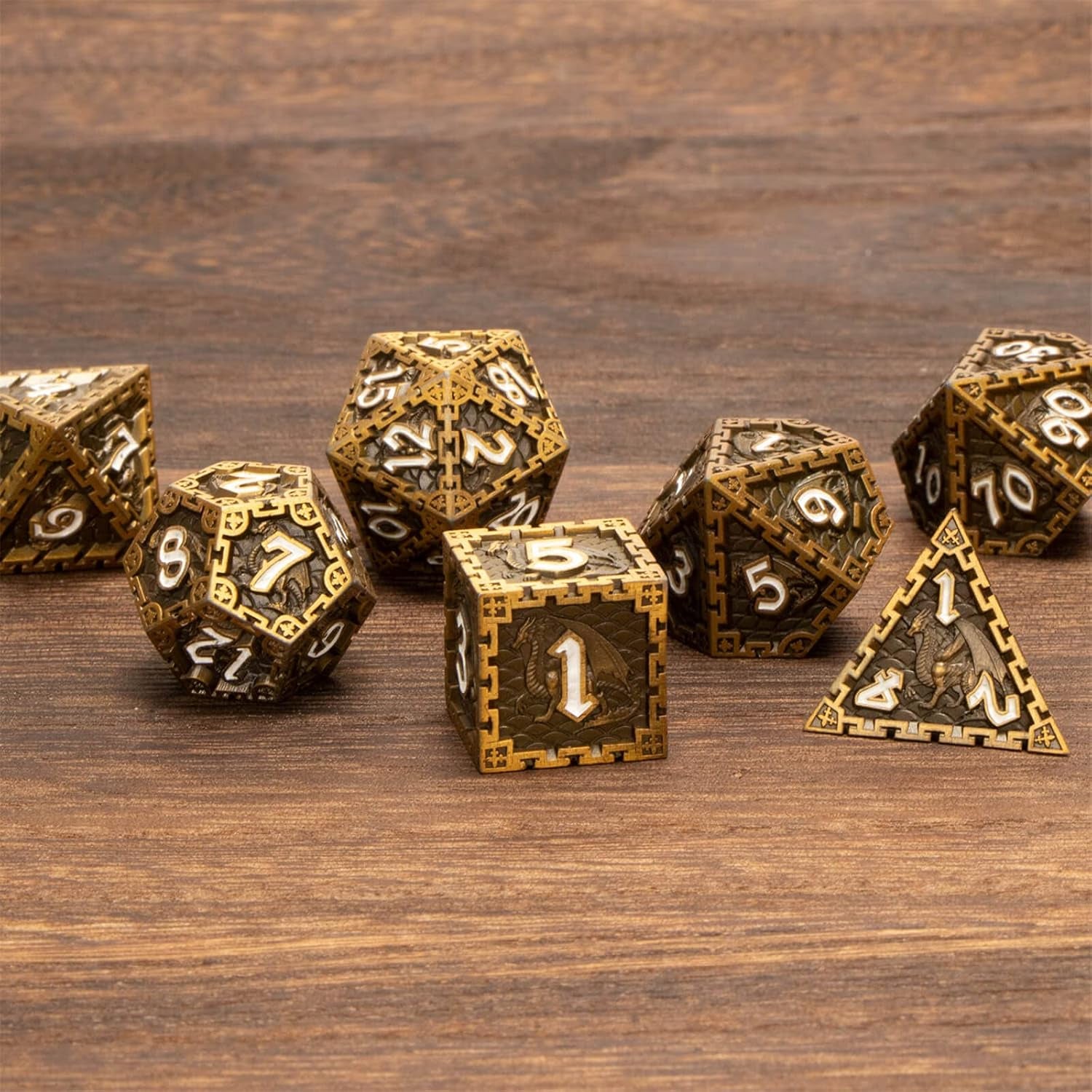 SELPONT D&D Dice Set, RUNFNG Dungeon Dragon Dice Metal Dice Set, 7Pcs D and D Polyhedral Dice Set with Gift Box, Ancient Gold Rolling RPG Dice Set for Role Playing Game D20 D12 D10 D8 D6 D4